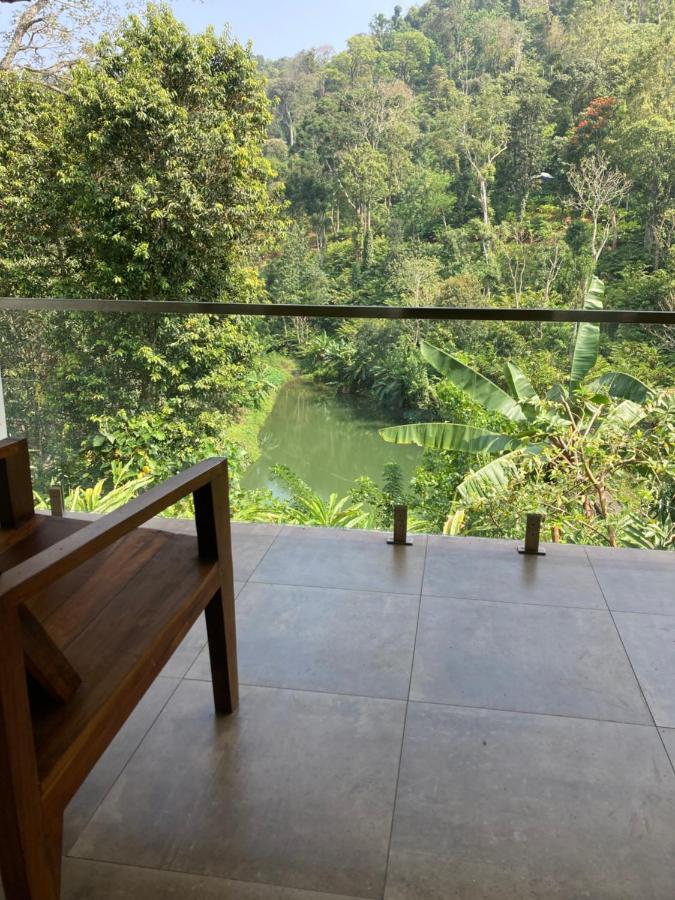 Spice Forest Plantation Homestay, Thekkady Vandiperiyār Buitenkant foto